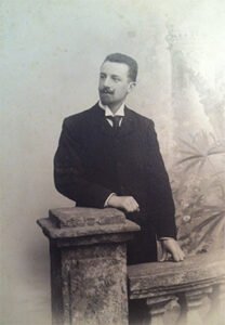 Portrait de Claude Guillon-Verne